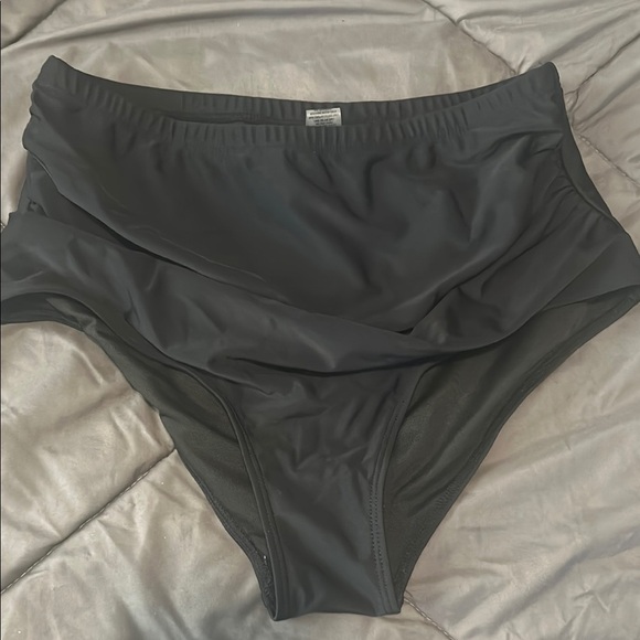 High-Waisted Black Bikini Bottoms Swimwear - Picture 1 of 3